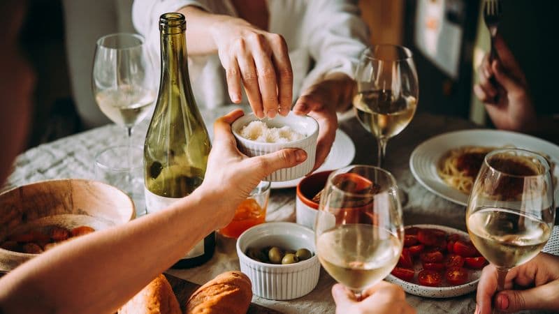 Go BIG on summer wine savings, with 12 fantastic Aussie wines for $125.88 - Image